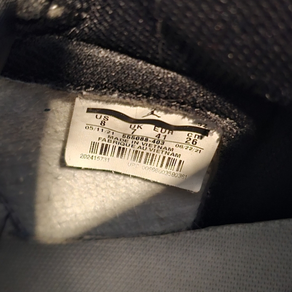 Air Jordan 1 Retro High - Picture 5 of 5